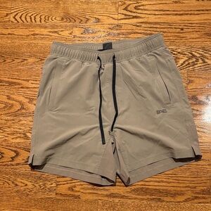 AE sport basketball active shorts with liner and back zip pocket